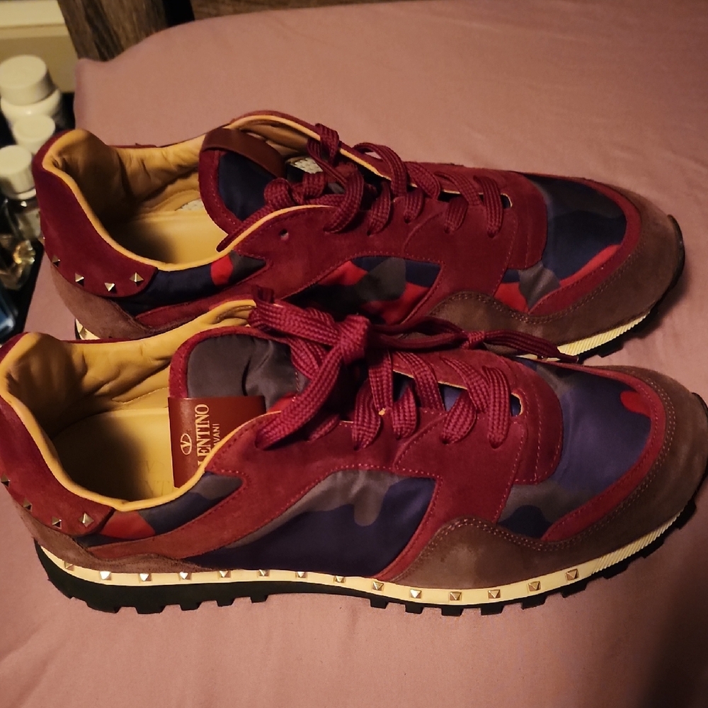 Valentino Men's Red and Purple Sneakers
